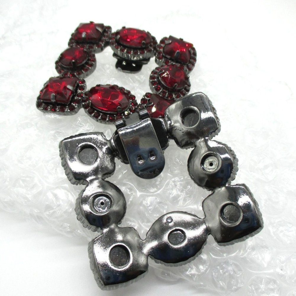 White House Black Market Glass Ruby Crystal Shoe Clips 1 Set NWT Luxury - Picture 8 of 9